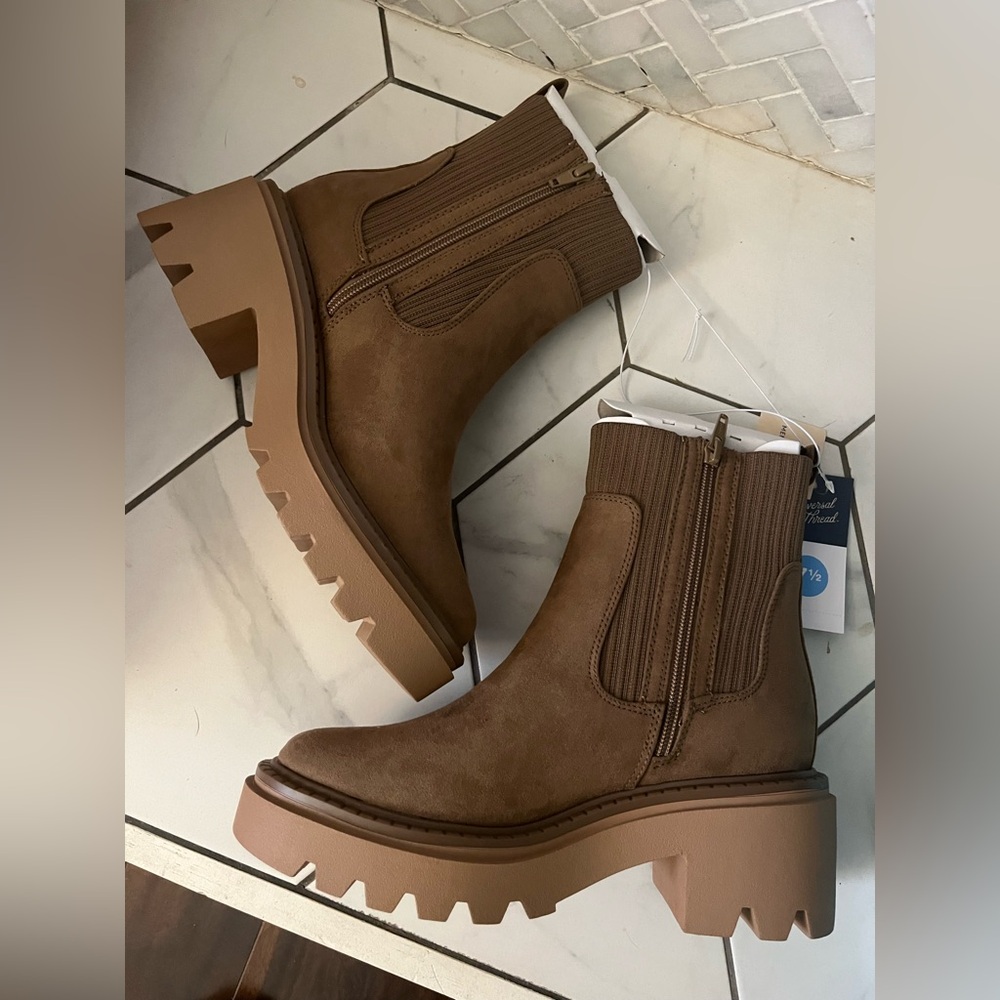 Universal Thread Brown Ankle Booties - Picture 3 of 6